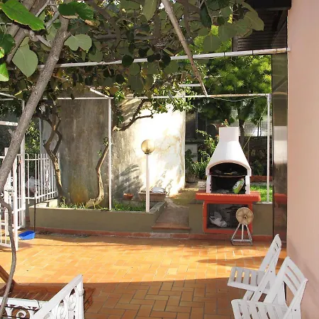 Locazione Turistica Villetta Anna - Imp395 بيت للعطل
